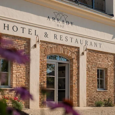 Arkady Hof Hotel
