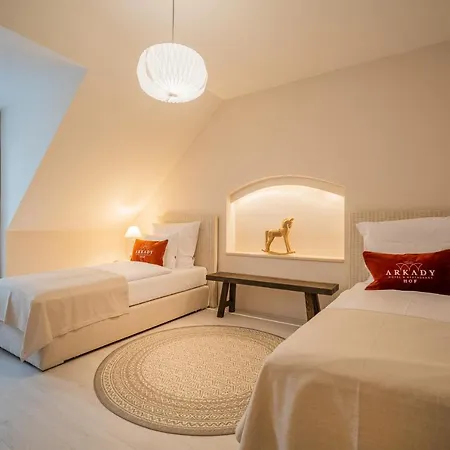 Arkady Hof Hotel Stupava