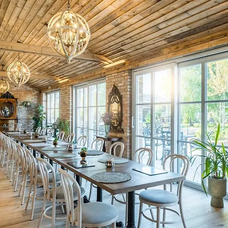 Arkady Hof Hotel