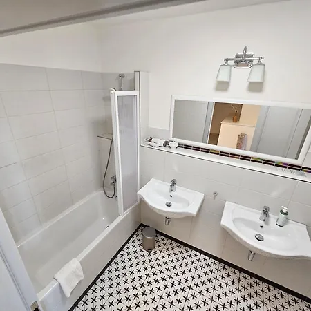 Arkady Hof 4*