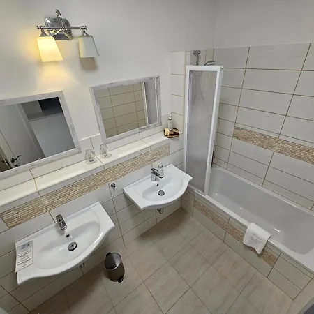 Hotel Arkady Hof 4*
